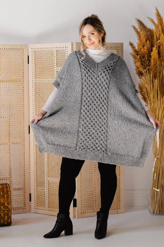 - ​​Christmas pet Christmas clothingKnit Kit - Quail Ridge Poncho