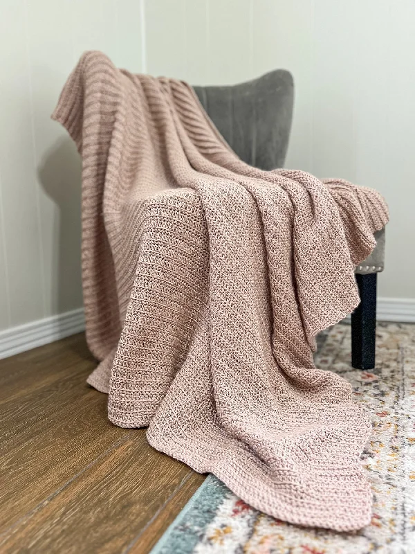 - Pregnant cat delivery room warming boxCrochet Kit - Braided Blanket