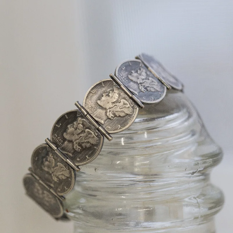  -Anti-scratch scratching board AND cat bed in oneHinged Mercury Dime Bracelet