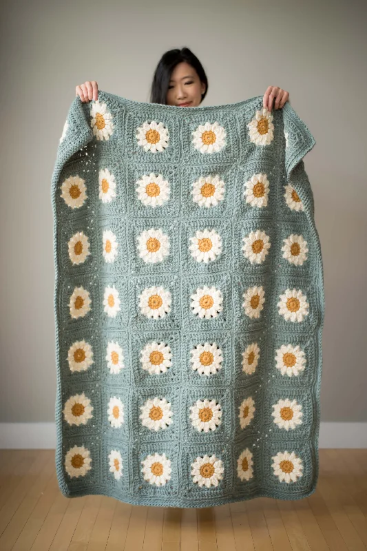 - Pet smart GPS locatorCrochet Kit - Cozy Days Daisy Blanket