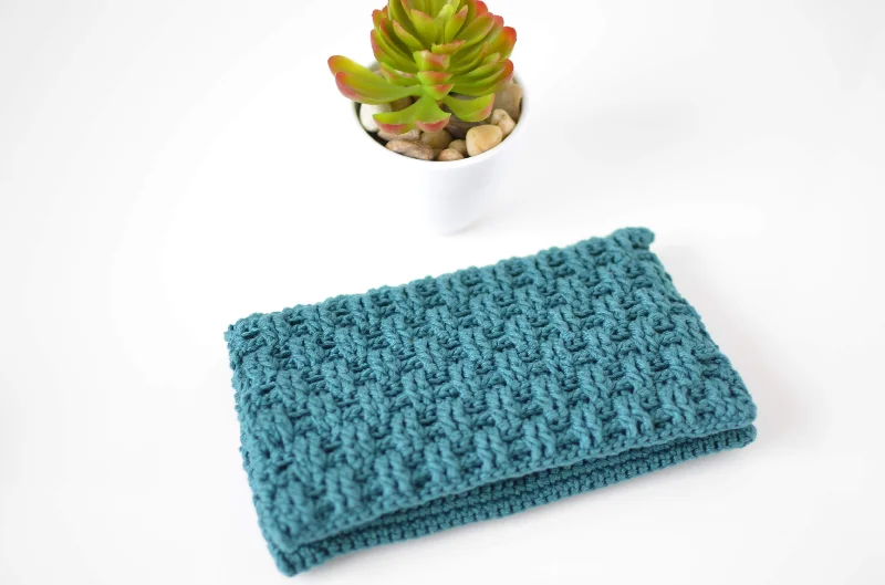 - Organic cotton dog bibsWallet (Crochet)