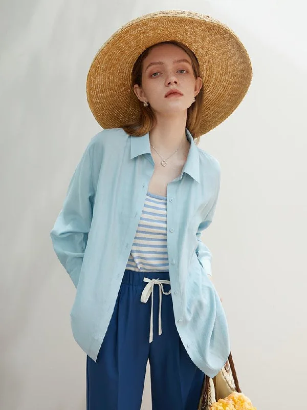 - Foldable and portable cat bagClassic Soft Color Shirt