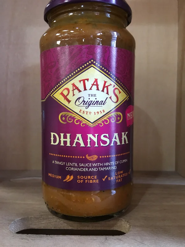  -Anti-scratch sofa protective coverPatak's Dhansak Curry Sauce 450g