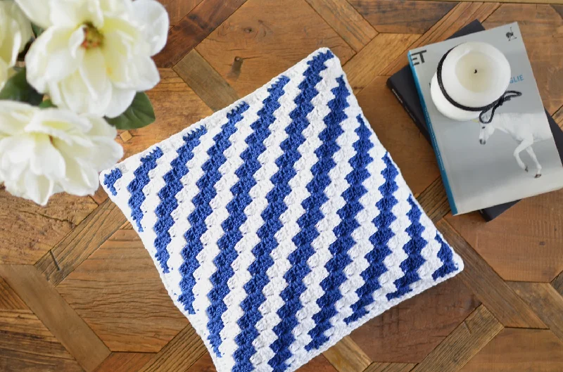 - Cat stress soothing sprayCushion Cover (Crochet)