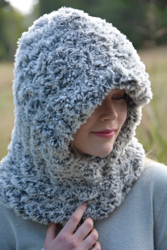 - ​​Christmas pet Christmas clothingFaux Fur Hooded Cowl