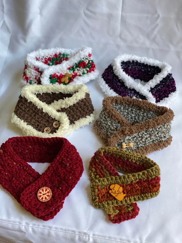 Non-toxic pet clothesScarf only