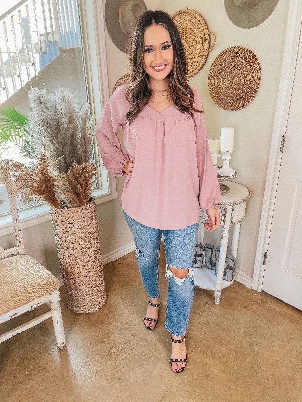 Office Feels Long Sleeve V Neck Babydoll Top in Dusty Pink