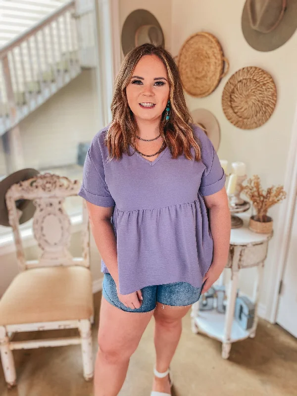 Touring the City Short Sleeve V Neck Babydoll Top in Dusty Lilac