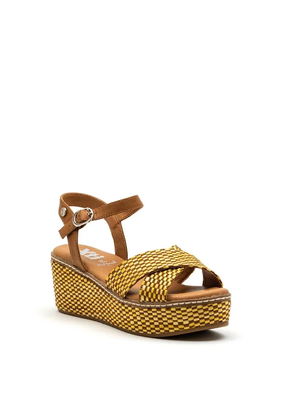 Xti Womens Woven Platform Sandal, Yellow