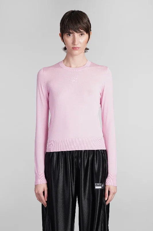 Knitwear in rose-pink wool